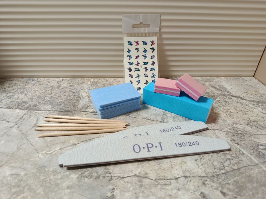 Набір для манікюру з гель лаком Kodi та допоміжні матеріали