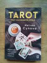 Tarot przy kuchennym stole Melissa Cynova KN