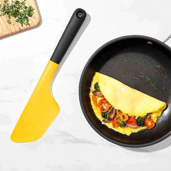 Łopatka silikonowa do omletów żółta GoodGrips / OXO