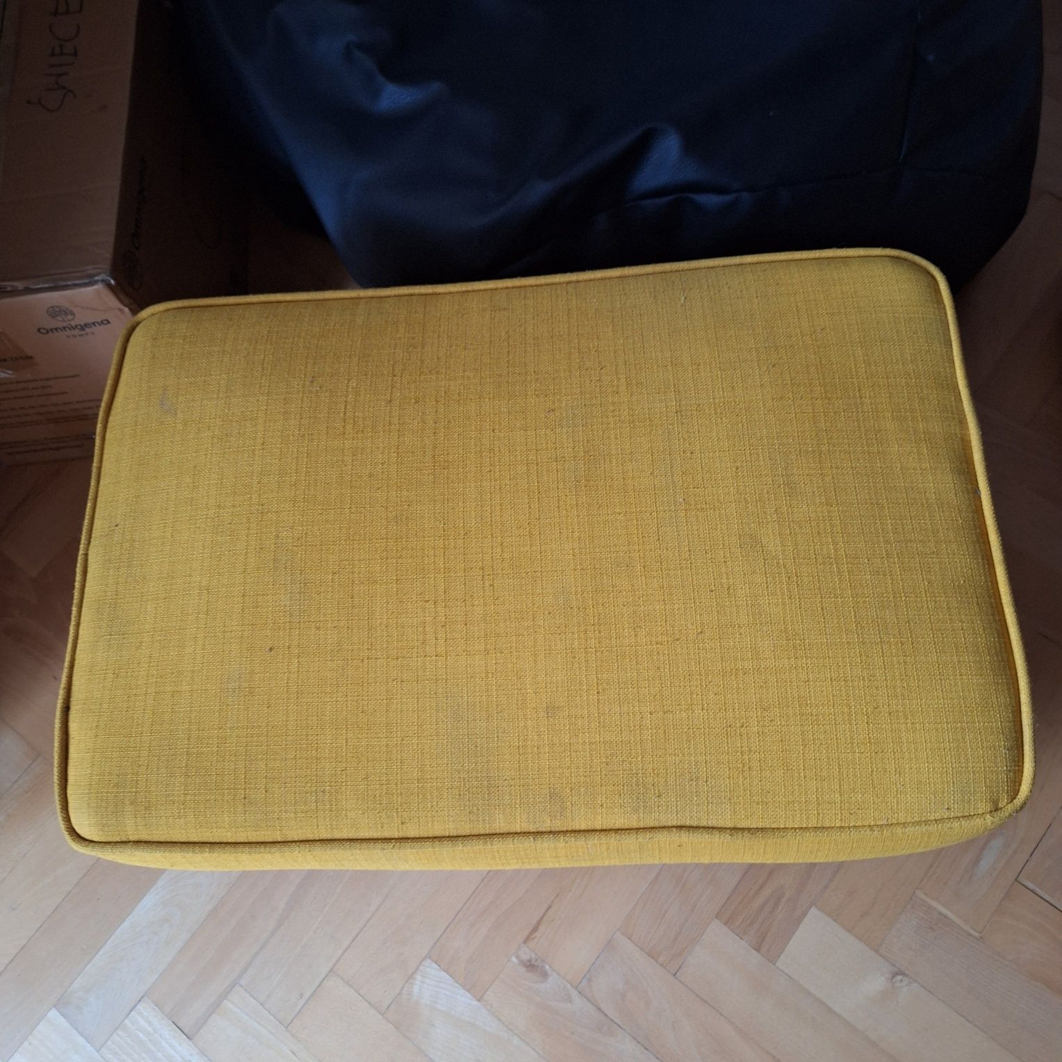 Ikea strandmon podnóżek