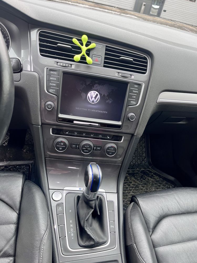 Продам volkswagen e-golf