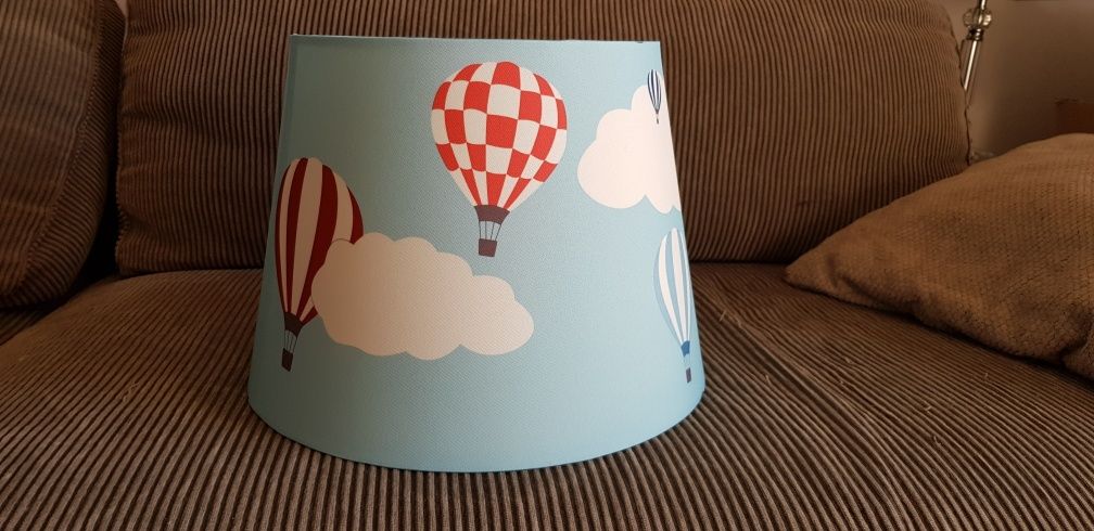 Klosz abażur Ikea Tippakull lampa wisząca stojąca chmurki