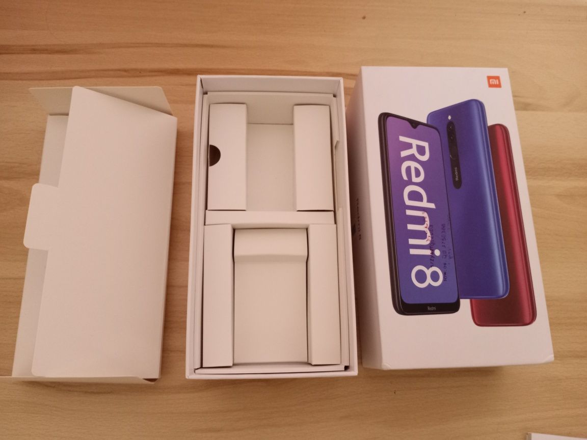 Pudełko od telefonu Redmi 8, jak nowe