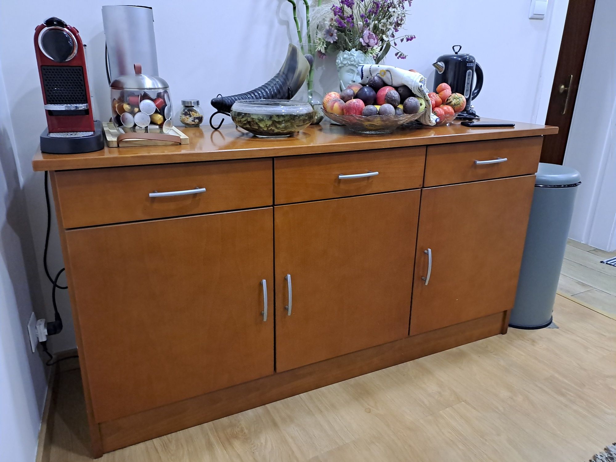 Moveis sala, movel tv com arrumações e aparador