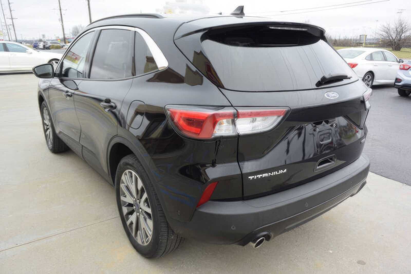 2020 Ford Escape Hybrid Titanium