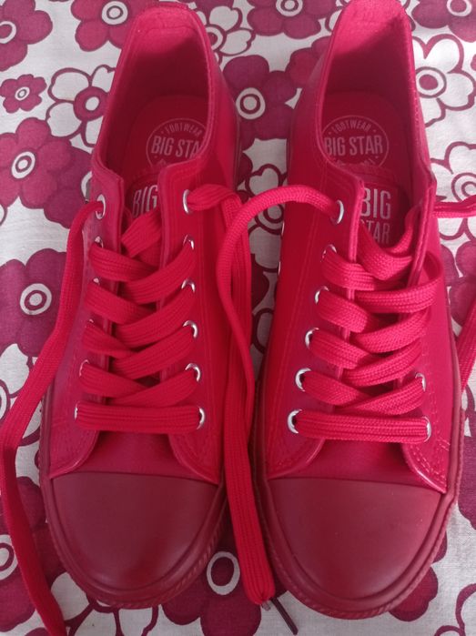 Trampki czerwone 39/40 nowe