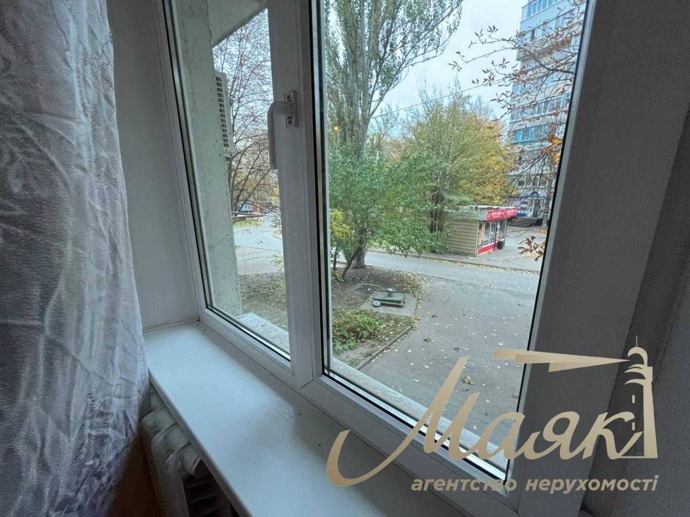 продам 2-к.кв.Осипенковский мкрн.Зестафонская