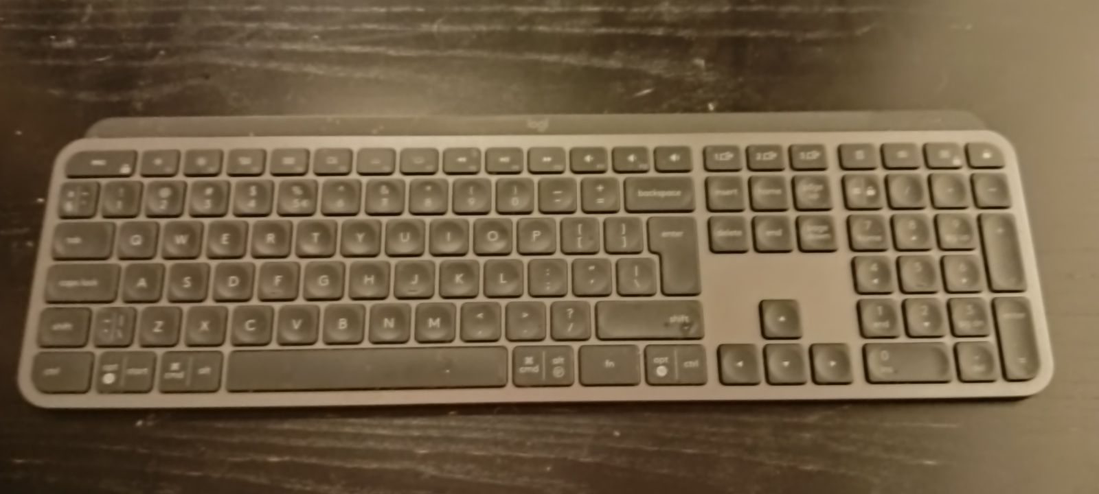 Logitech mx keys