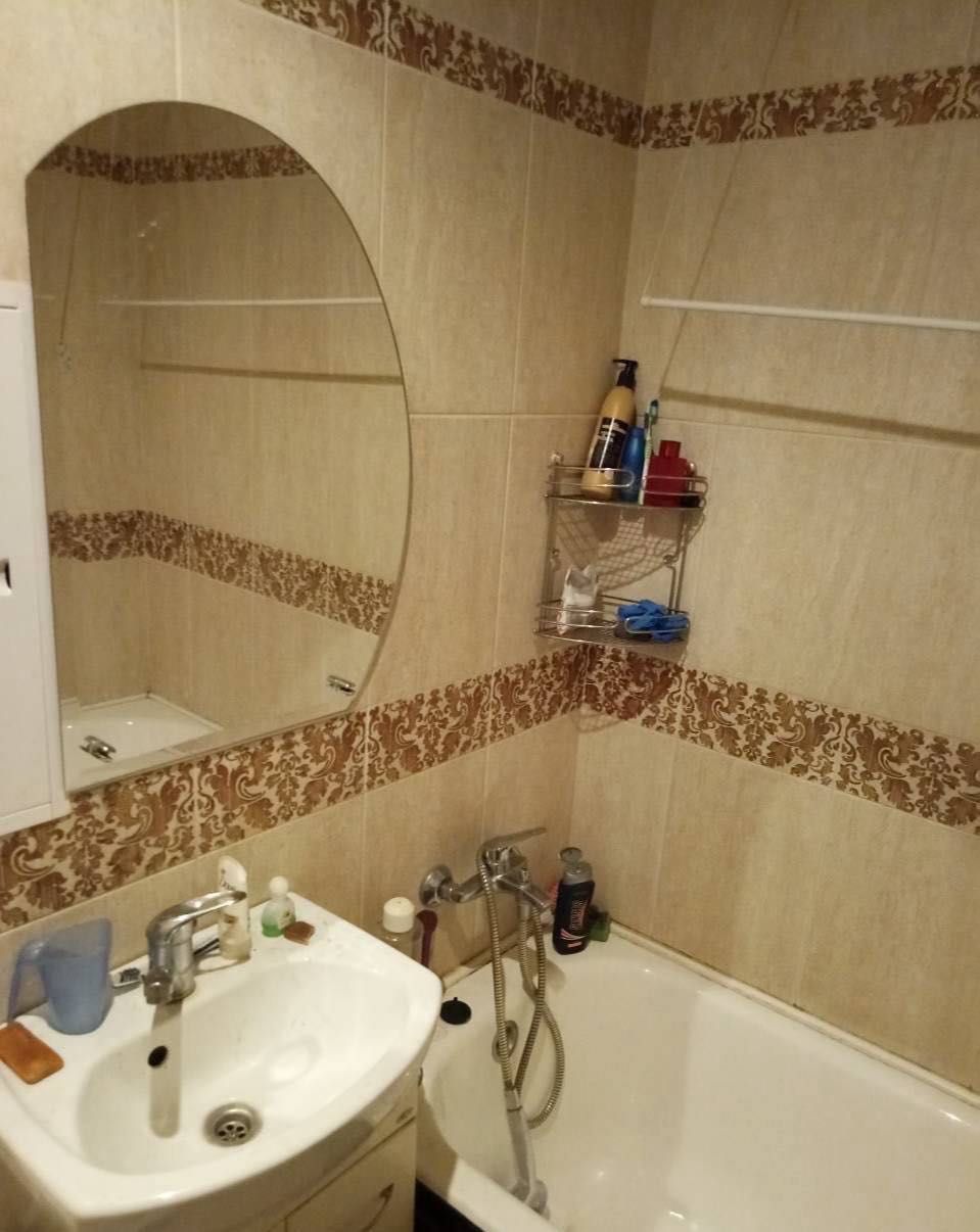 Продаю 2 кім в центрі міста