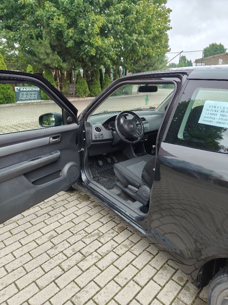 Suzuki Swift - 1.3.DDIS . Niski przebieg. Garażowany