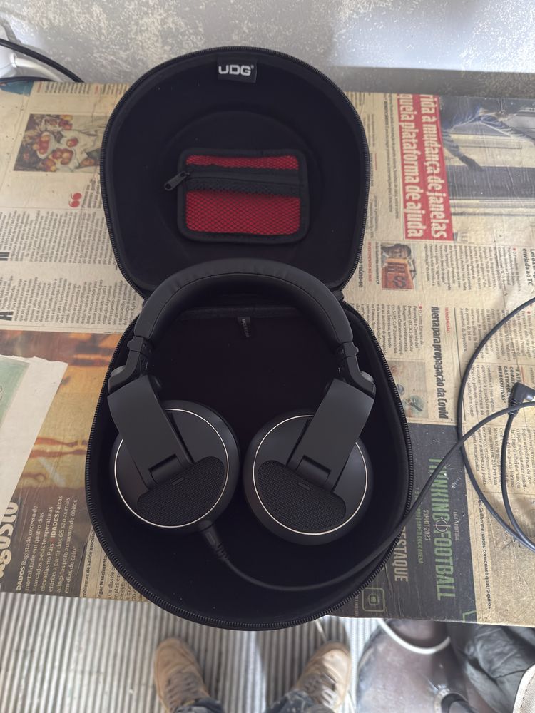 Con trolador Pioneer Flx6 GT + ascutadores + monitores