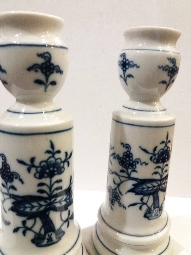 Dwa porcelanowe świeczniki, Miśnia