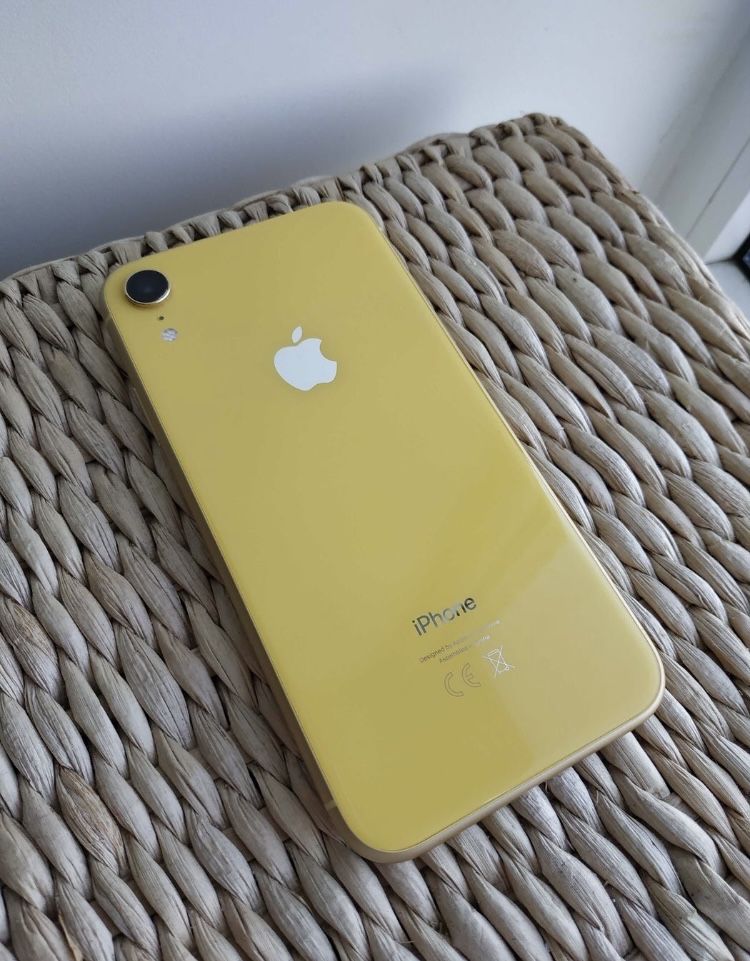 Официальный iPhone XR Yellow Neverlock. ИДЕАЛ. Полный комплект.