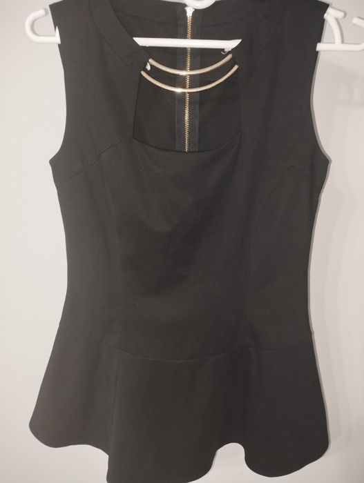 Elegancka czarna bluzka
