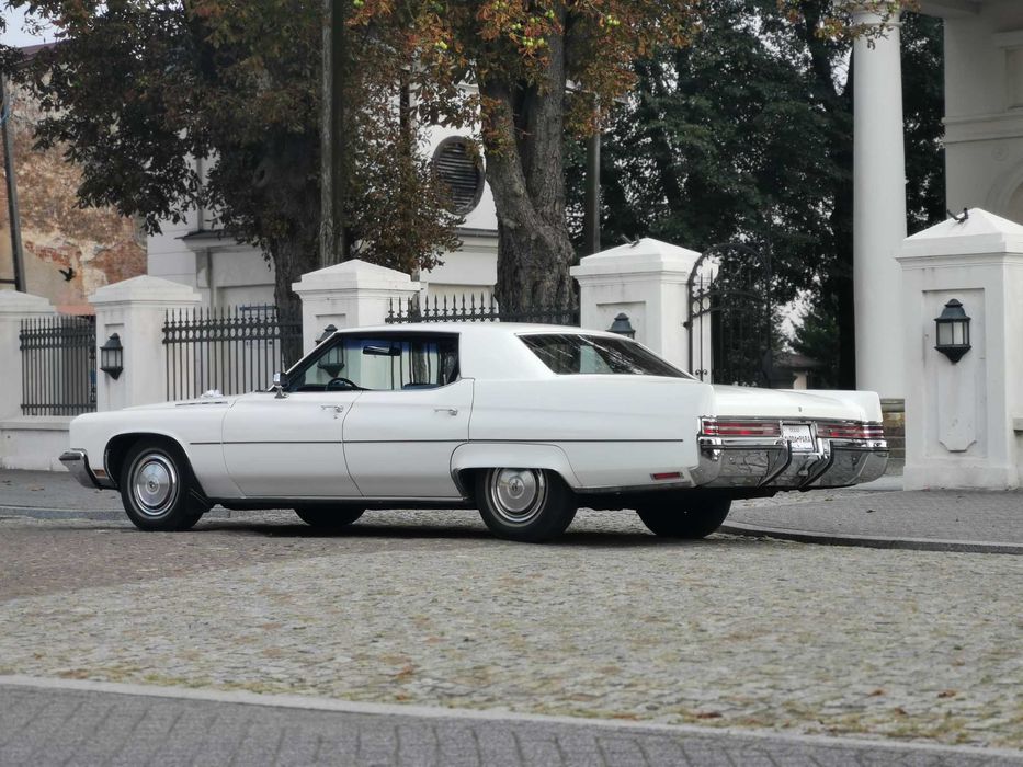 Klasykiem do ślubu BUICK/CADILLAC