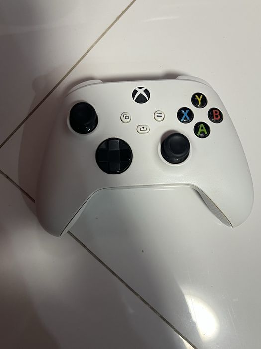 Xbox series s  в гарному стані