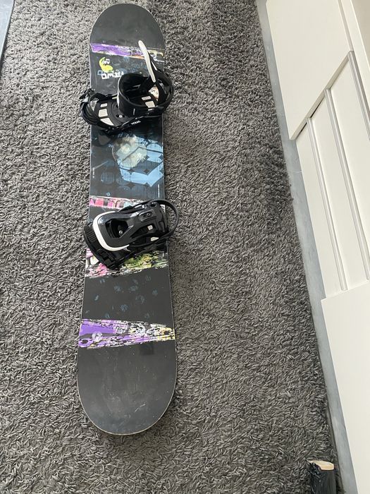 Сноуборды продам