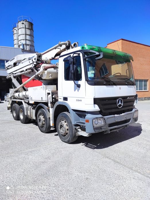 Бетононасос (бетонозмішувач) Mercedes-Benz Actros 3241B