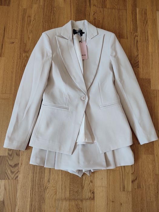 Жіночий класичний костюм двійка Розмір S