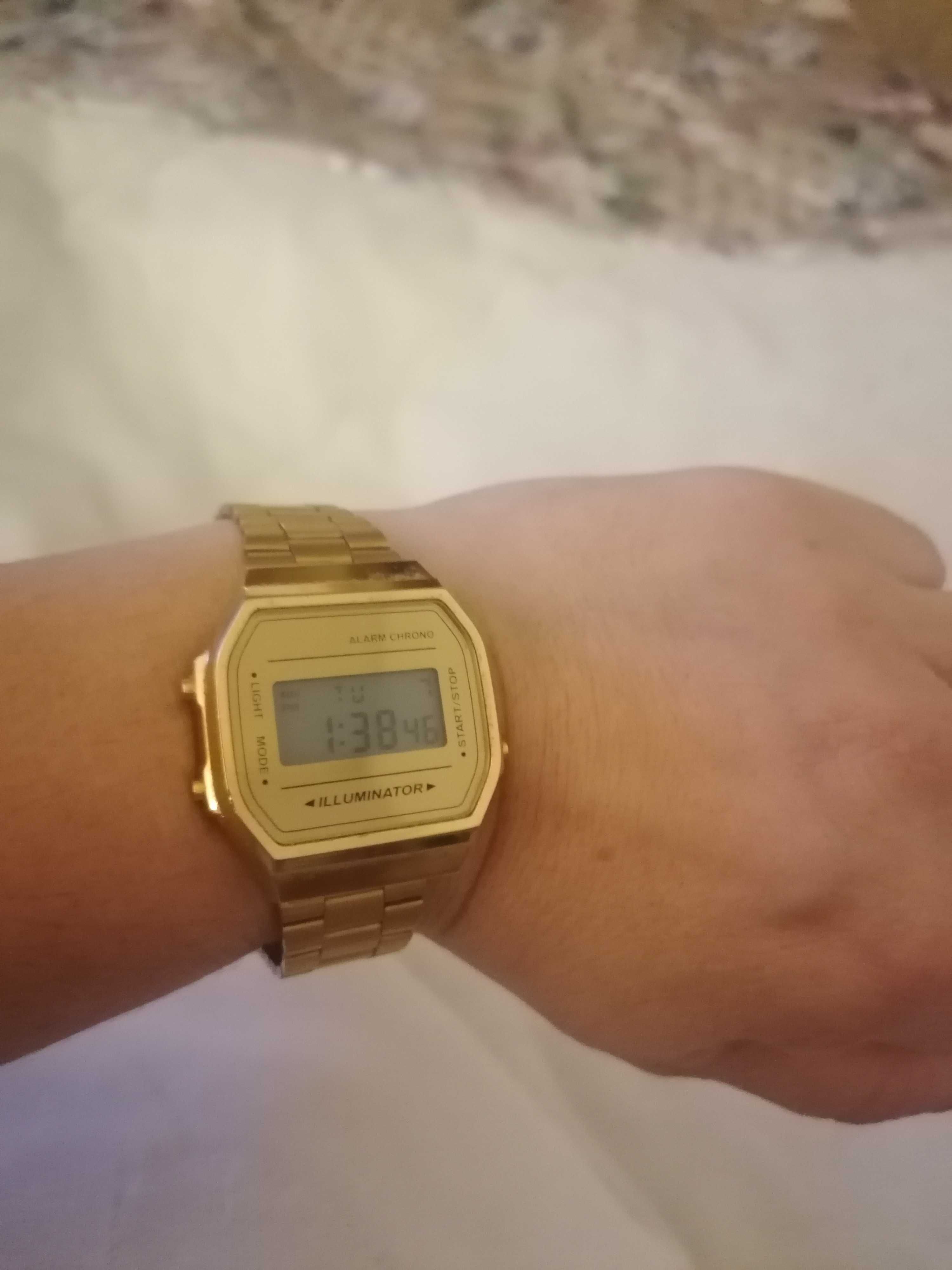 Relógio Dourado Vintage Retro Unissex Para Homem/Mulher