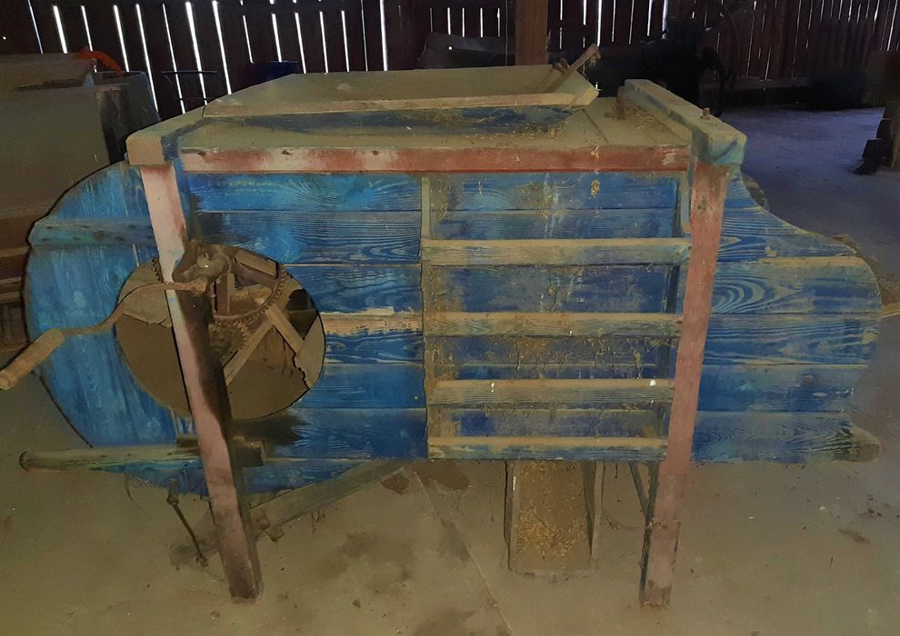 Młynek, wialnia na korbę do zboża - sprzedam