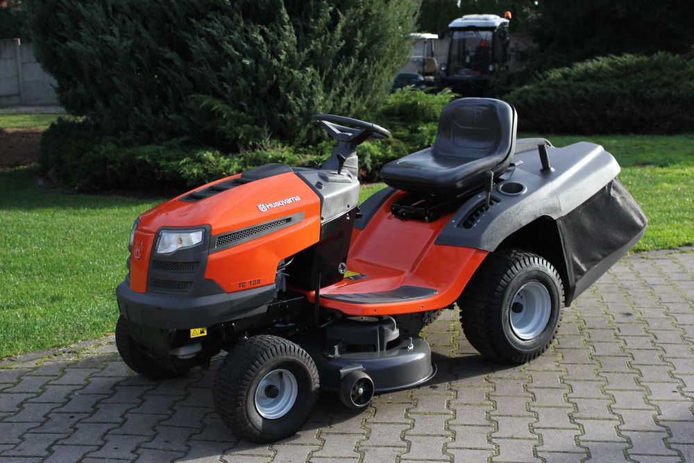 Husqvarna TC 138 TC138 Traktorek Kosiarka