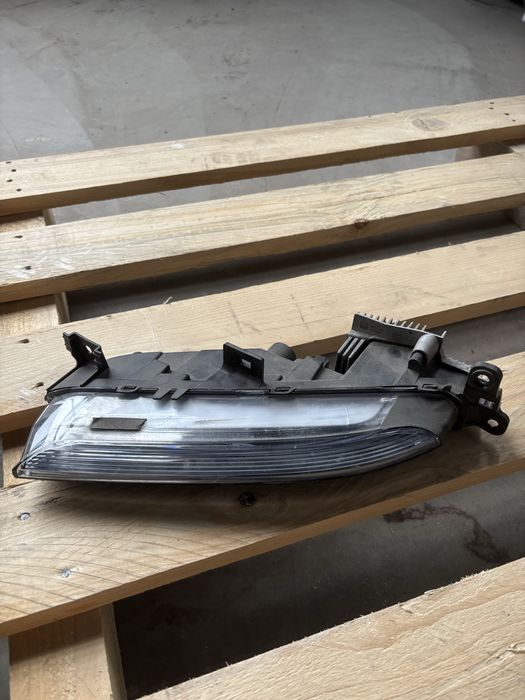 Porsche Panamera протівотуманка передня Ліва