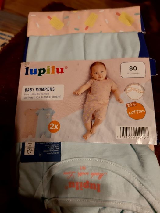Sprzedam  2-pak rampersów
