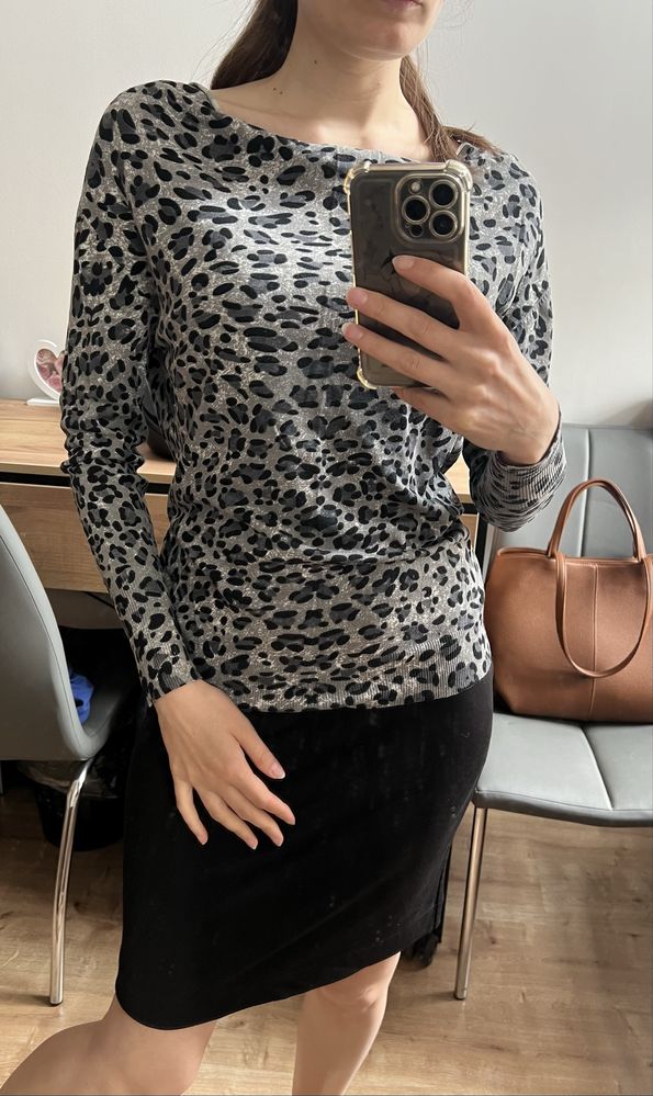 Nowy sweterek w łódkę w panterkę guess