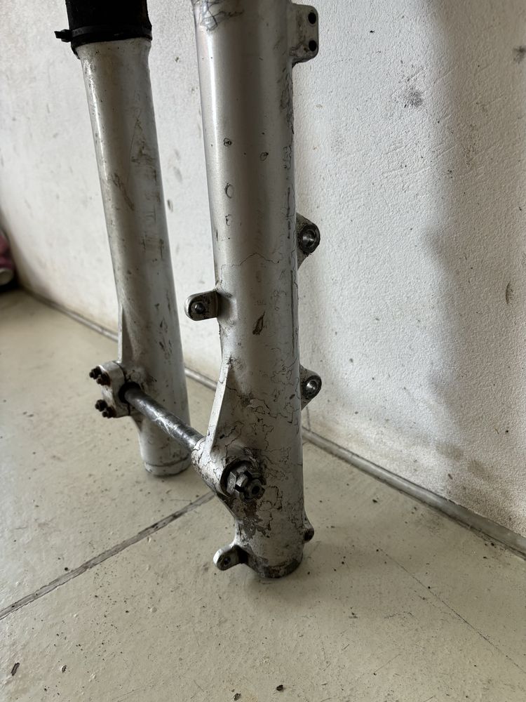 Lagi zawieszenie przednie przód YAMAHA XT600 2KF