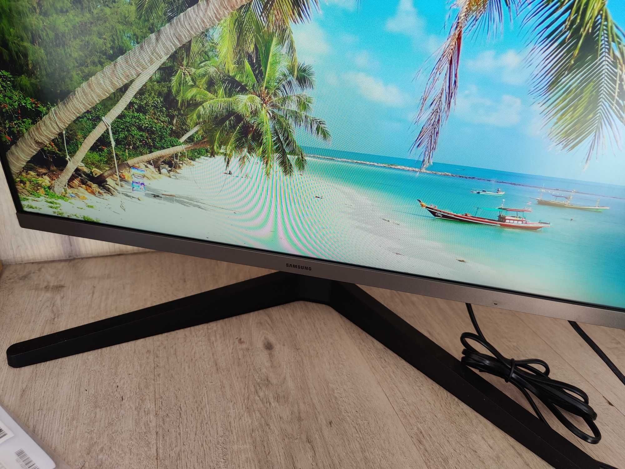 Монитор 24" SAMSUNG S24C330  100 Гц