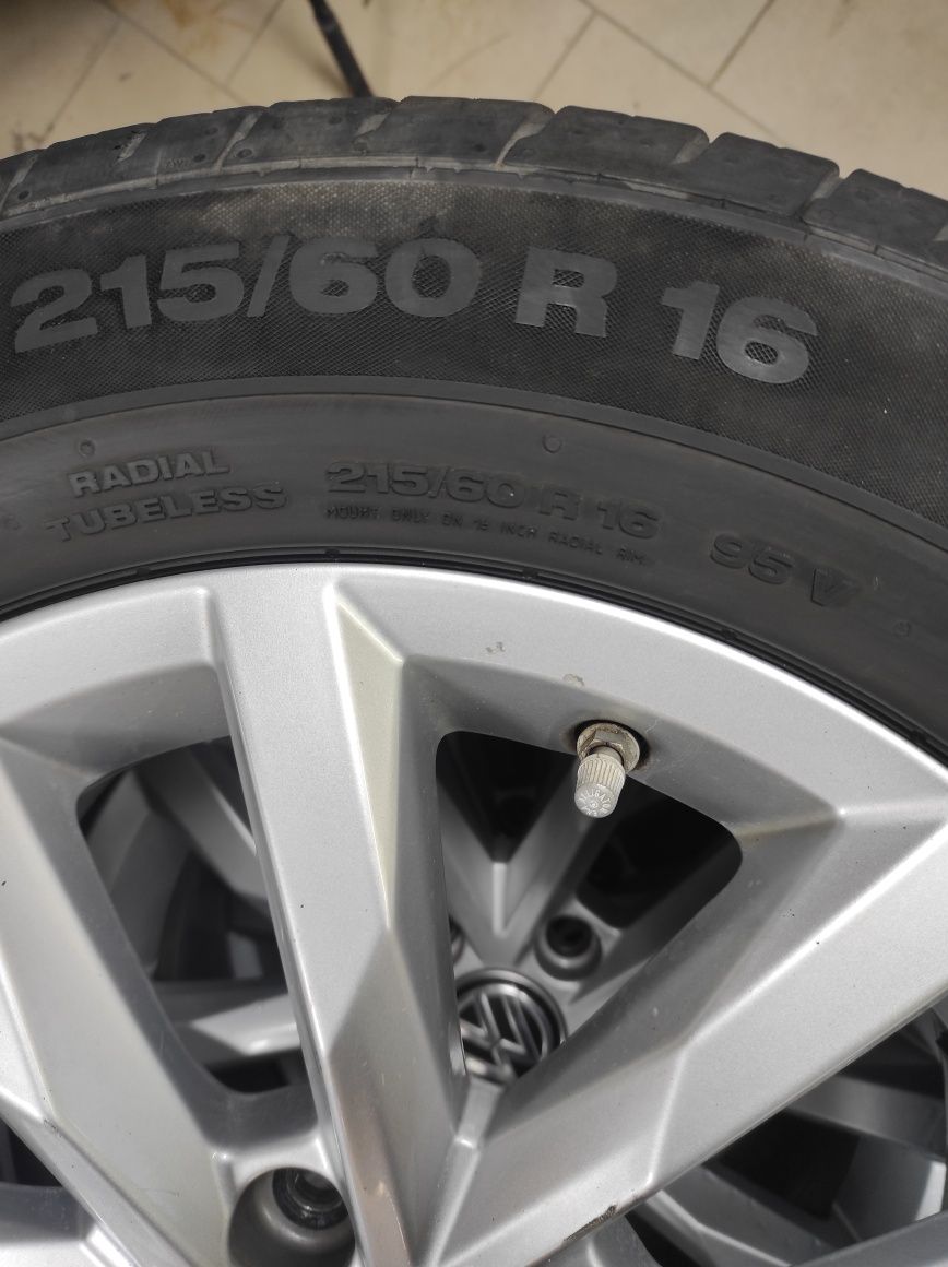 Літня резина 215/60 R16 / Автошини Continental ContiPremiumContact 2