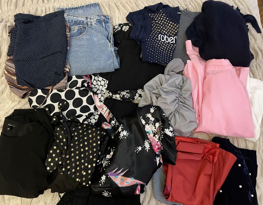 Пакет жіночого одягу М-Л