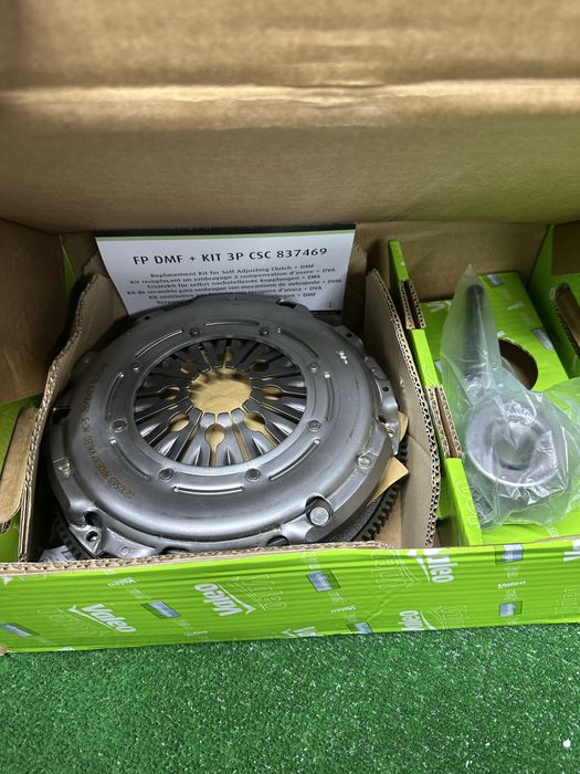 Комплект счепленя VOLKSWAGEN Transporter/Multivan t5 1.9/2.0 09-15