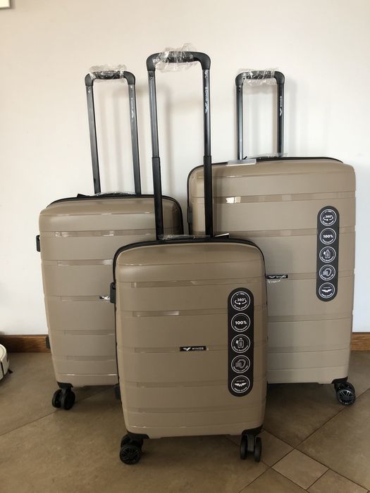 Чемодан валіза полипропилен Wings  SPARROW