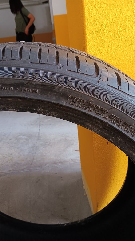 Vendo Pneus 225/40/18