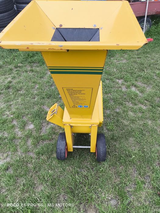 Rozdrabniacz rębak do gałezi słomy kory cramer Terra cut 3000