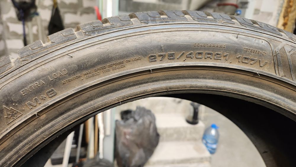 Goodyear UltraGrip Performance + 275/40 R21 107V XL Зима 4шт