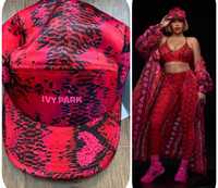 Adidas ivy park Beyonce czapka z daszkiem snake skóra węża czerwona