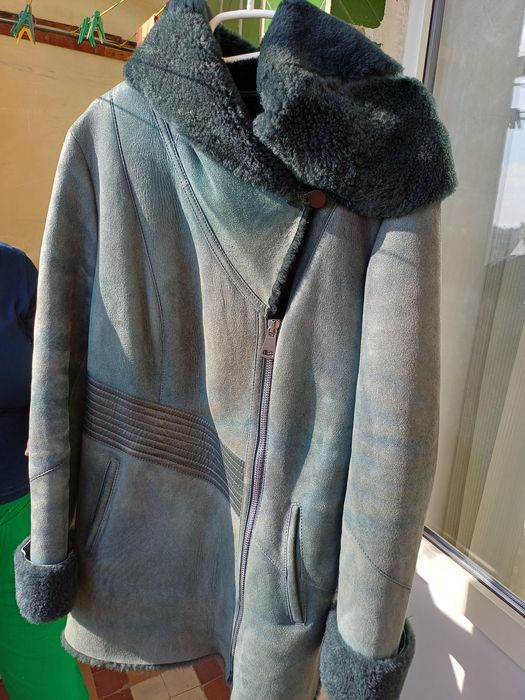 Продам дубленку женскую в хороше состоянии не дорого р46-48