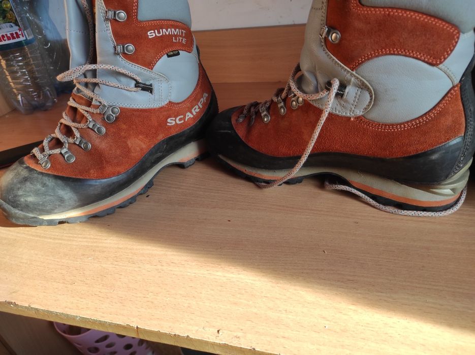 Черевики чоловічі трекінгові непромокаючі альпінізм. Італія. Оригінал