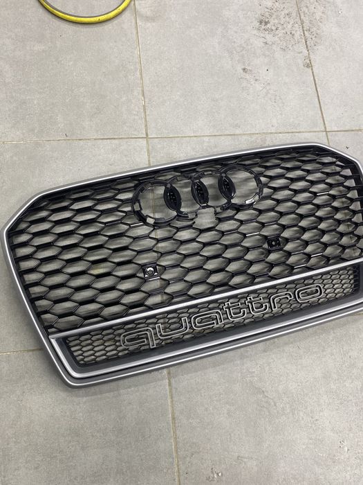 Новая!Решетка audi a6 c7