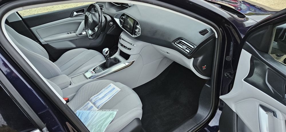 PEUGEOT 308  2014 R 1.6 HDI.Ledy.Navi.Serwis.Lakier Orginał.Raty..