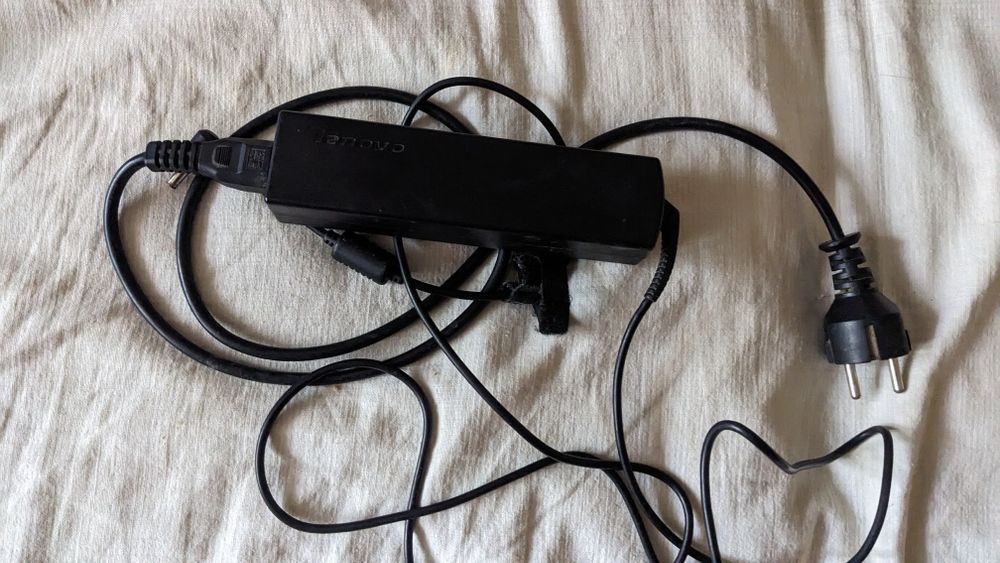 Блок питание  ноутбука Lenovo