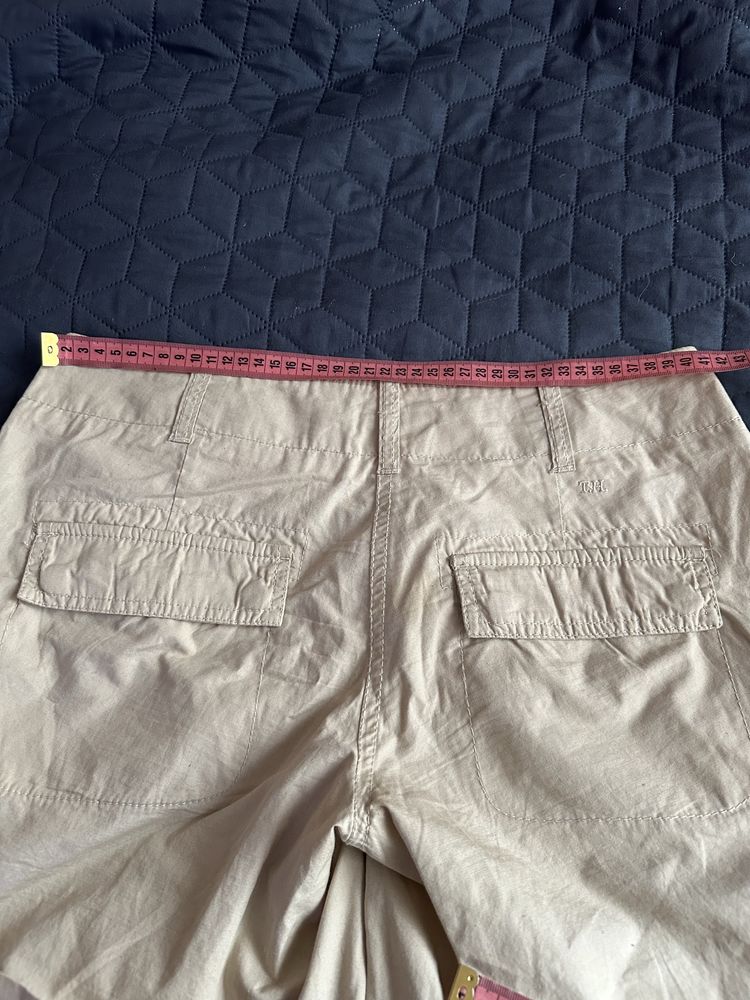 Шортижіночі Tommy Hillfiger, розмір 6, це М