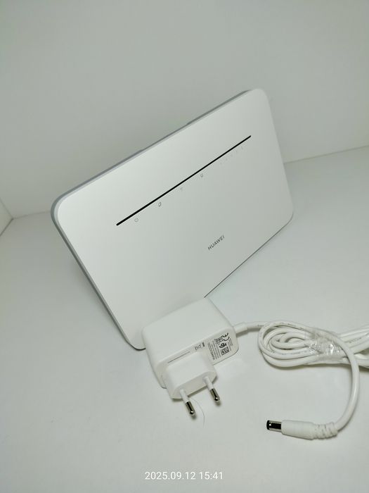 HUAWEI Router LTE 4G na kartę SIM WIFI 5GHZ CAT 7. Przesył 300 MB/S