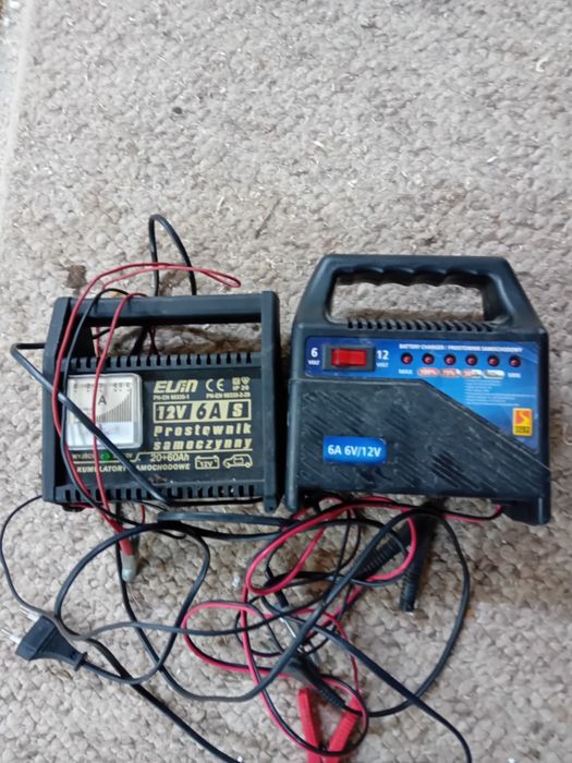 Prostownik samochodowy