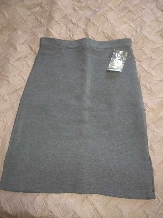 Продам нову жіночу спідницю