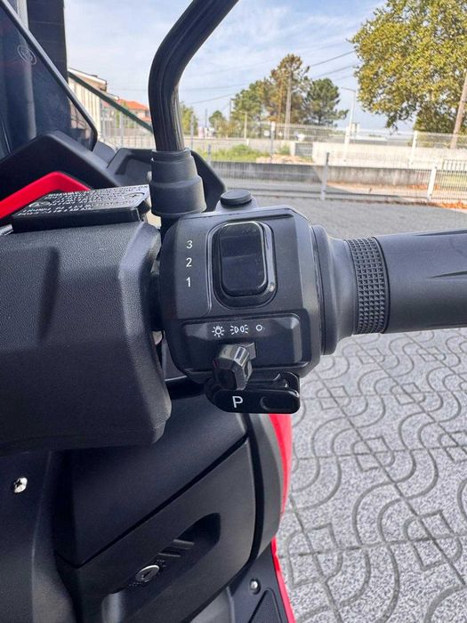 Mota Elétrica INVICTA NEILA - 125KM/H - NOVA