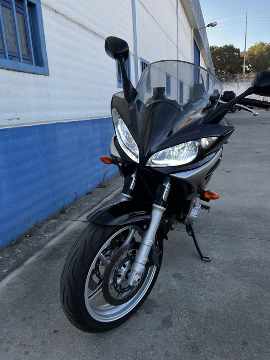 Yamaha Fazer 600 - 29.000 kms